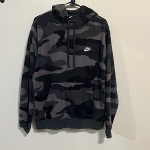 Nike Hoodie Camo